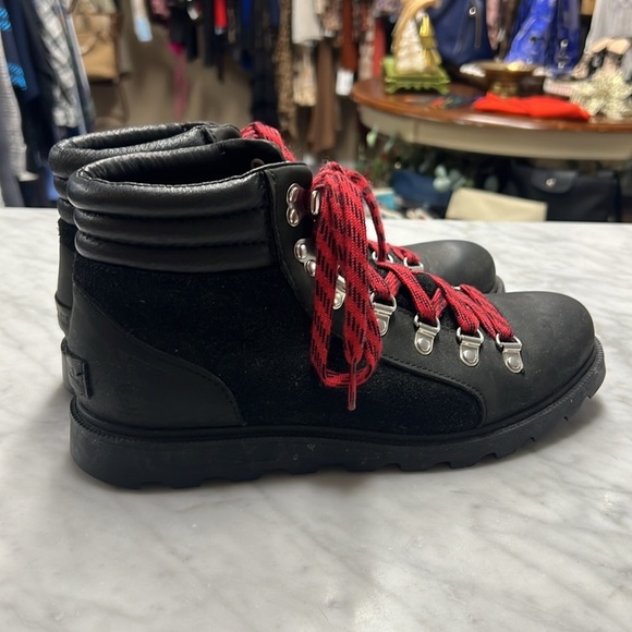 SOREL Women's Ainsley Conquest Waterproof Hiking Boot Size US9 - Picture 4 of 12